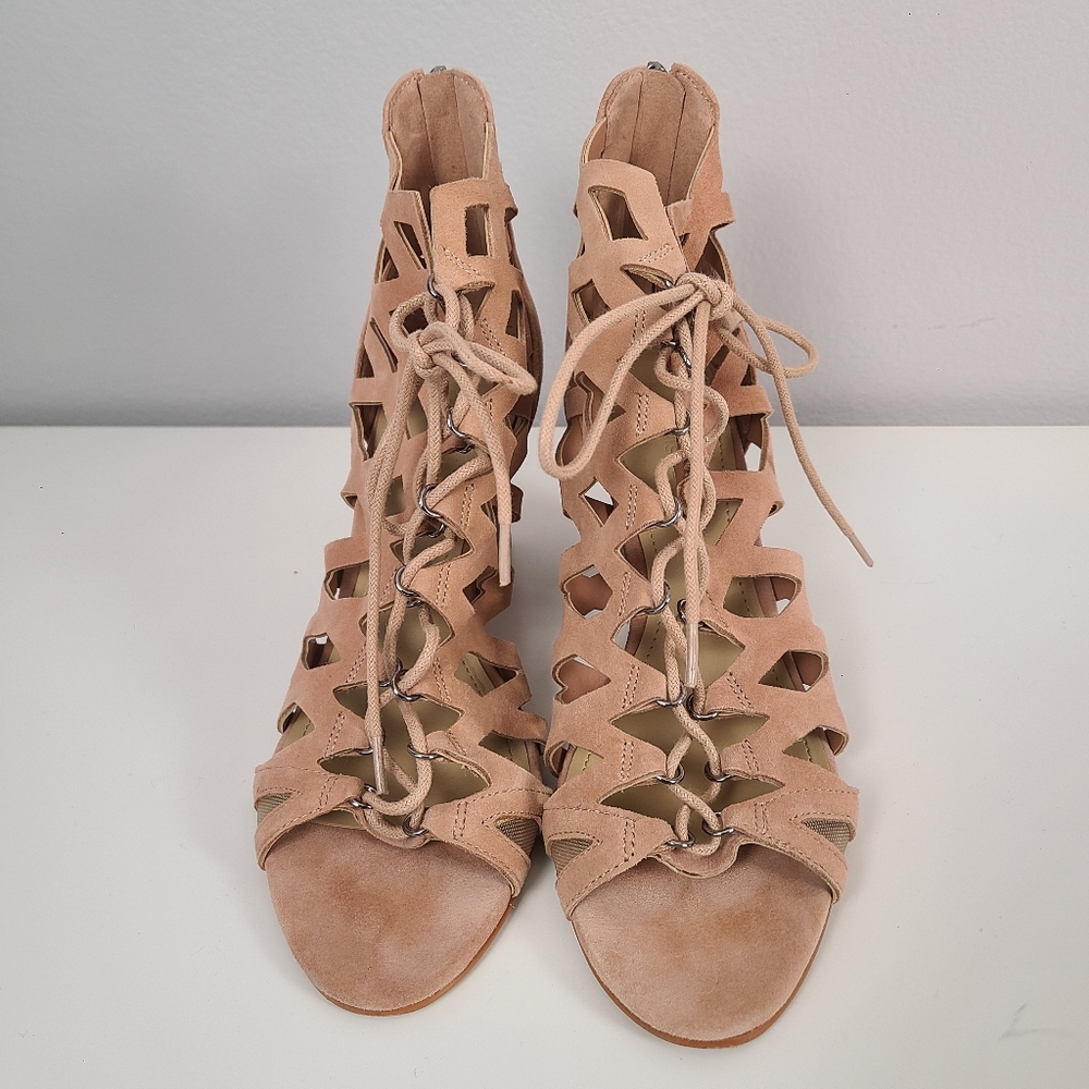 Marc Fisher Blair Nude Blush Pink Cut-out Suede Lace-Up Front Block Heel 7.5